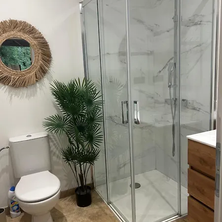 Independant شقة *