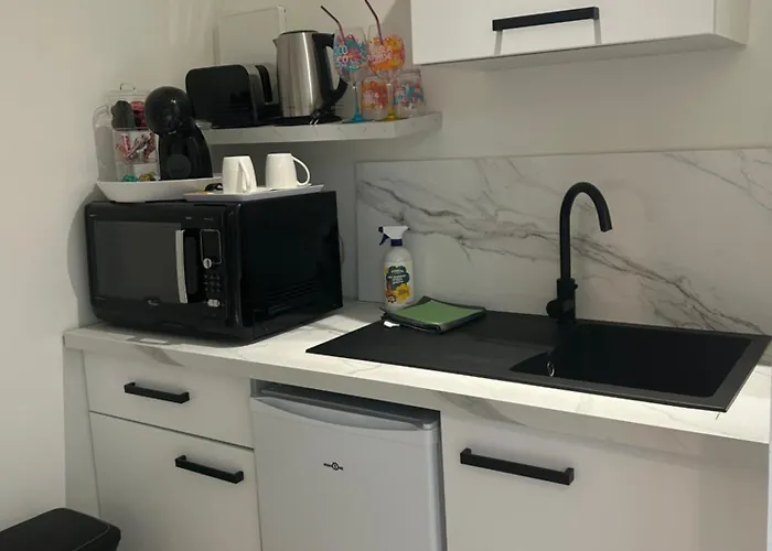 Indépendant * Roquebrune-sur-Argens